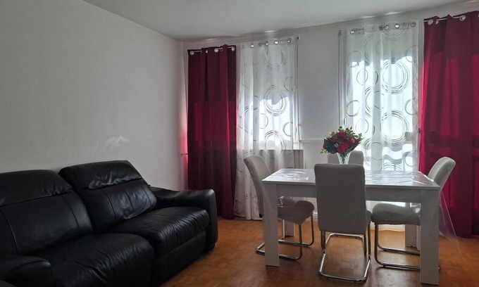 Morsang-sur-Orge Apartment | A break for family, friends or work - Spacious F3 WiFi dedicated office parking