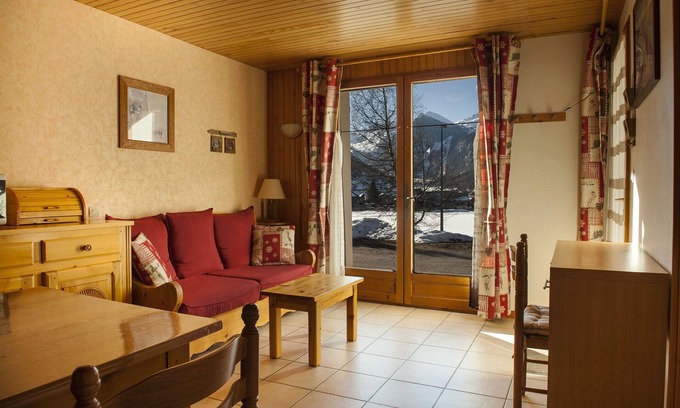 Ceillac Apartment | A CEILLAC, skiing and hiking in sunny Queyras, in the heart of the Alps.