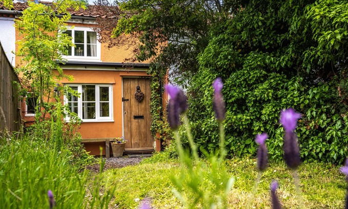 Darsham Cottage | A characterful cottage located on the outskirts of the village Darsham and only a few doors down fro