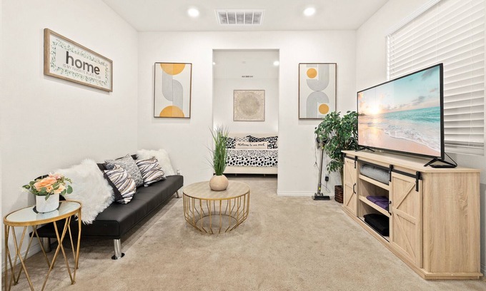 Ontario Apartment | A cozy cabin （Separate entrance）
