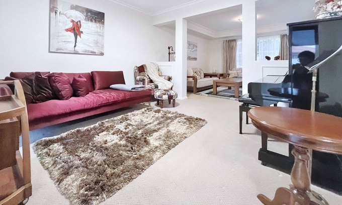 Doncaster House | A Cozy Family House in Doncaster