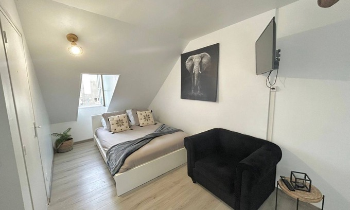 Centre Ville Apartment | A Deux pas de la Gare d Amiens Appt 3