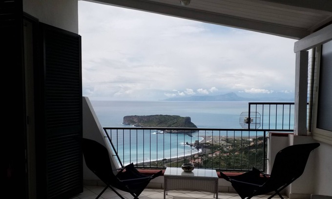 San Nicola Arcella House | A DOOR ON THE DINO ISLAND