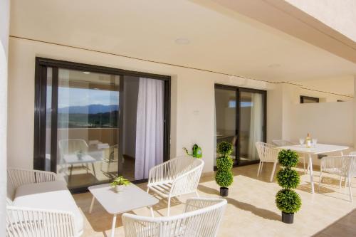 Vera Apartment | A Estrenar con Terraza Piscina y Parking Gratis