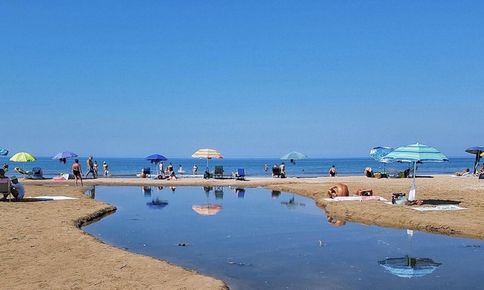 Mondragone Apartment | A FEW STEPS FROM THE SEA!