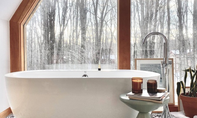 Lake Ariel Cabin | A-frame with beautiful soaker tub over looking the treesn