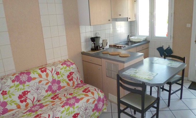 Le Puy-en-Velay Apartment | A furnished 2 persons with Terrace quiet area