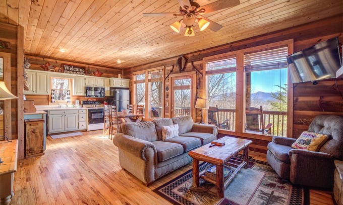 Helen Cabin | A Glimpse of Heaven - 3rd Night Free! See Details Below.