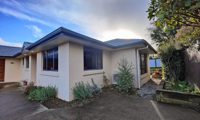 Invercargill House | A Haven in the Heart of the City