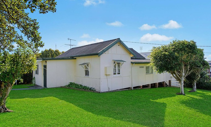 Crescent Head House | A Hop, Skip & Jump Onto The Beach