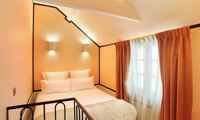 Saint-Gervais Apartment | A Lovely Studio Duplex with Services in Le Marais