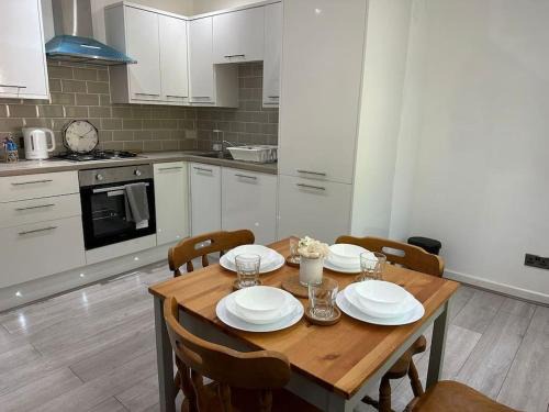 Grange Moor Apartment | A Luxuary Get-Away