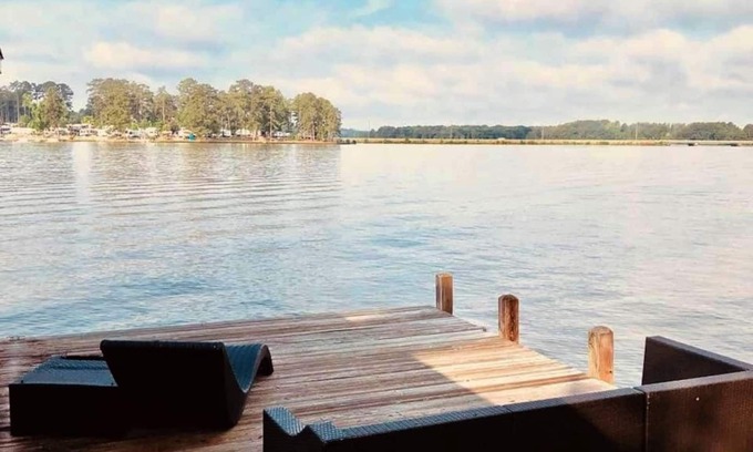Milledgeville House | A Modern-Rustic Lake Retreat Get-Away!