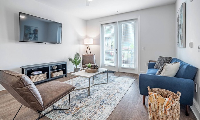 Peachtree Corners Apartment | A Modern Stay near I-85,I-285,and I-400