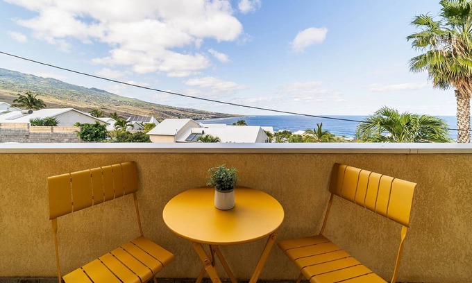 Saint-Leu Apartment | A moins de 5 minutes du lagon ! Appartement cosy vue mer à 180 degrés