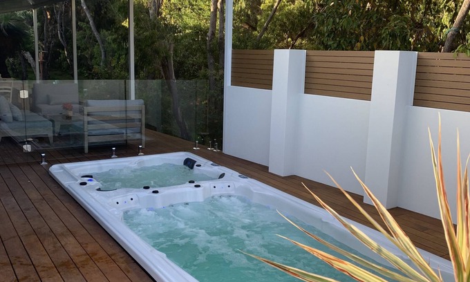 Dunsborough House | A nature haven within walking distance to beach/town with swim spa on the deck.