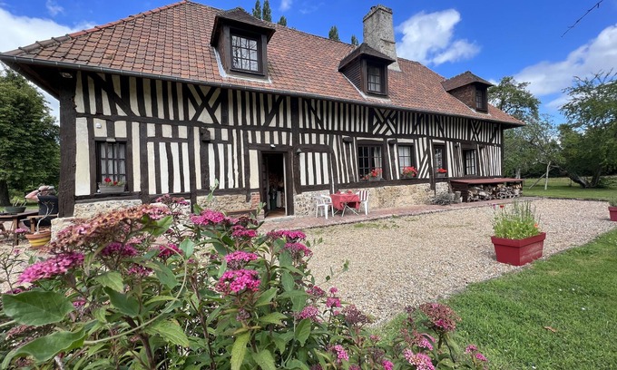 Manneville-la-Raoult Cottage | A pastoral setting within reach of seaside (12-25 kms) - Sleeps 6-8