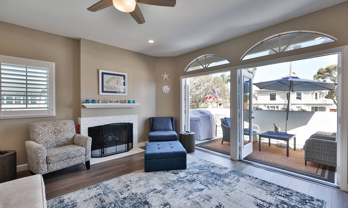 Coronado Condo | A peaceful Coronado location in the center of all the best Coronado has to offer