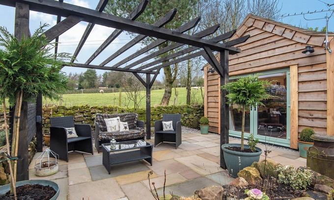 Tunstall Cottage | A picture-perfect property to spend your well-deserved break.