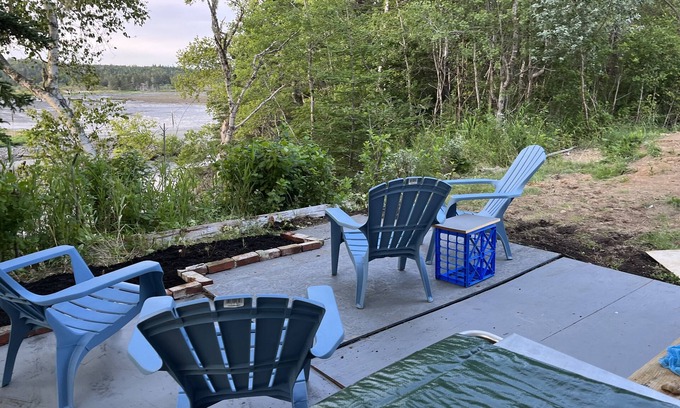 Lubec House | A quiet, pristine space on a hidden cove on Bailey's Mistake: a Maine paradise
