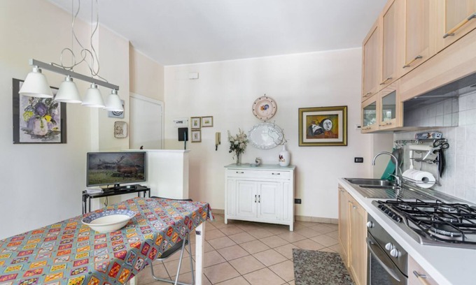 San Giuliano a Mare Apartment | A stone's throw from Borgo San Giuliano Apartment