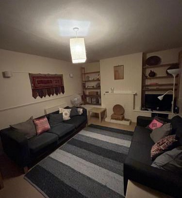 South Camberwell Apartment | A taste of Camberwell & Dulwich!