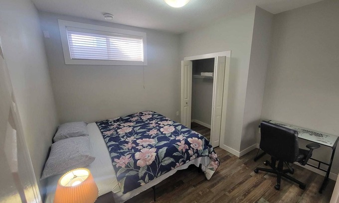 Southeast Calgary House | A tranquil 2-bedroom basement in SE Calgary