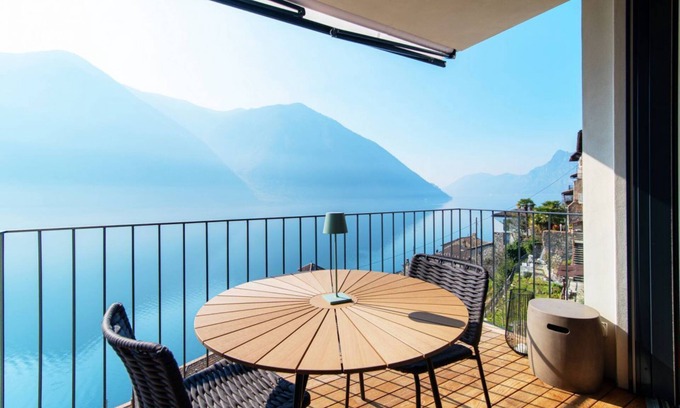 Gandria Apartment | A two-bedroom apartment with stunning lake view in Gandria (UNIQUE GANDRIA 3)