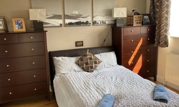 Harrow House | A very clean and very well presented doable room with nice view .