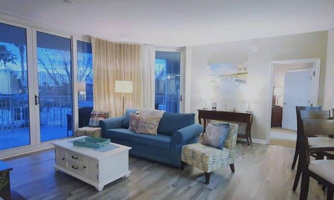 Fort Walton Beach - Destin Condo | A Wave From it All Su