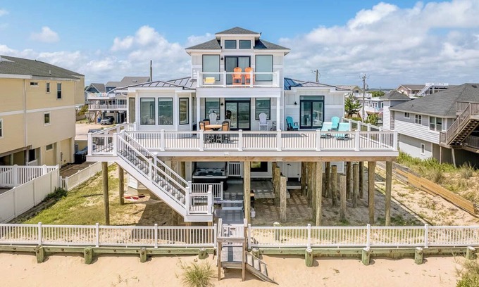 Sandbridge House | A Wave From It All | Oceanfront | Hot Tub