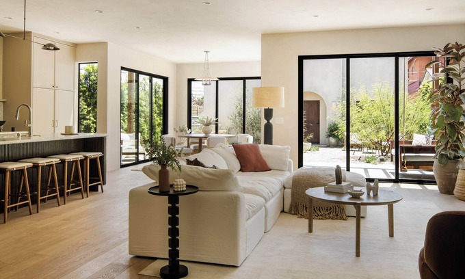 Los Angeles House | A Work of Art - Home Right By DTLA/Dodger Stadium