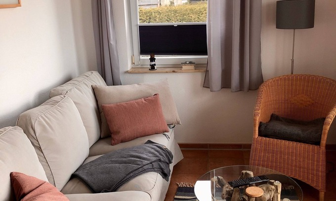 Ostseebad Wustrow Apartment | Aalhaus Wustrow apartment to the meadow 900 m to the beach