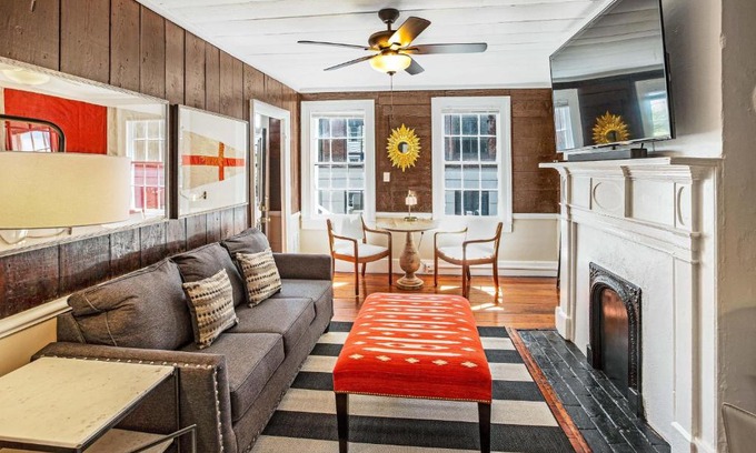 Historic District - North House | Abe's Abode by Lucky Savannah