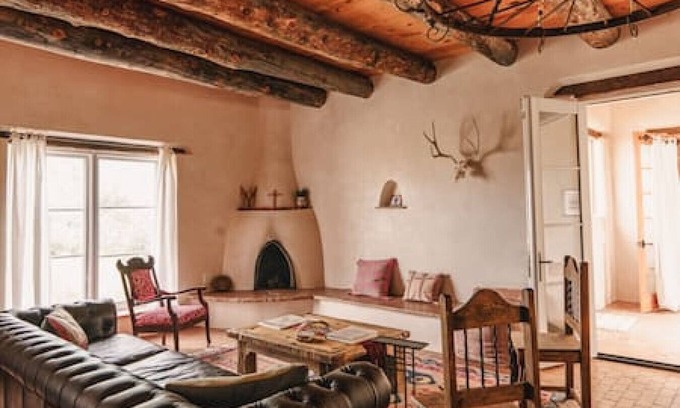 El Rito House | Abiquiu Adobe in Georgia O'Keeffe Country