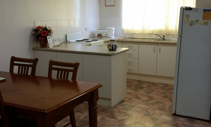 Broken Hill Cottage | About Town Cottages Broken Hill