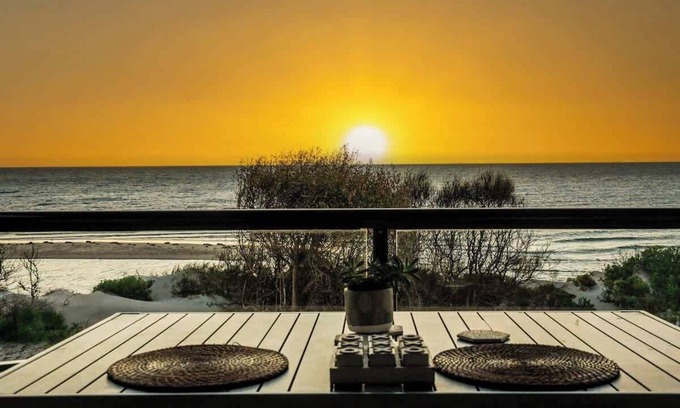 Semaphore Park Apartment | Absolute BeachFront 2 bedroom unit Sandy Feet 2