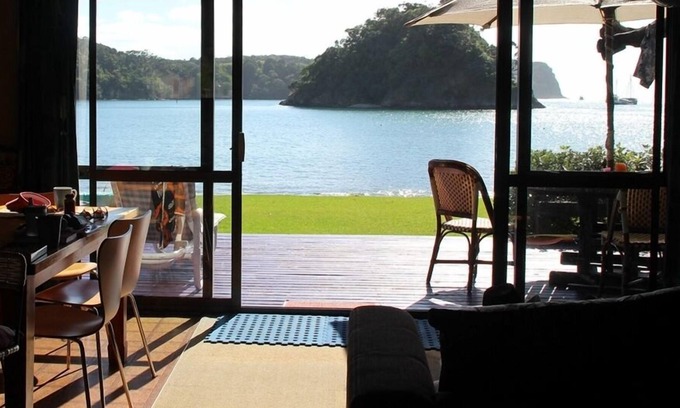Tutukaka House | Absolute Central Waterfront