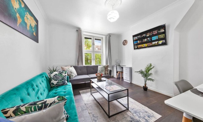 Nine Elms Apartment | Abstract & Cosy Apart - Moments To City W/parking