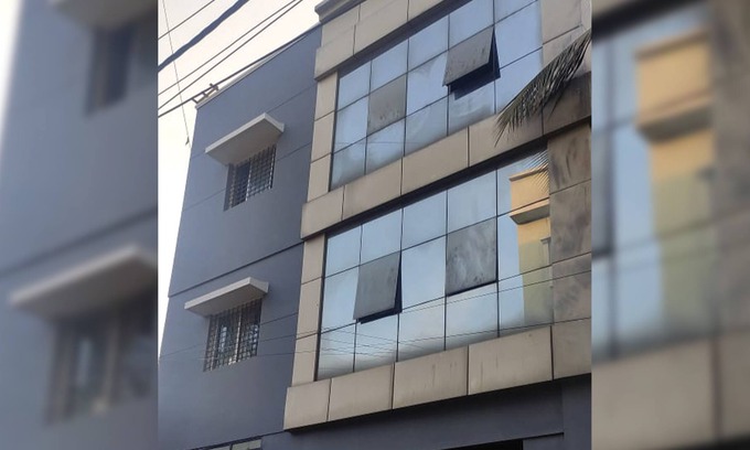 Arekere Hotel | Abuzz Oxfordcaps Bannerghatta - Campus Accommodation