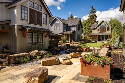 Crested Butte House | Academy Place | Bluebell
