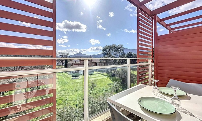 Argeles-sur-Mer Apartment | Accessible apartment with air conditioning and pool