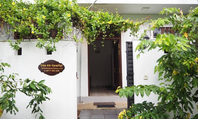 Galle Apartment | Accommodation at Karapitiya Galle for Medical Electives & students & Tourists