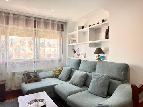 Lavadores Apartment | Acogedor apartamento Calle Aragon con garaje