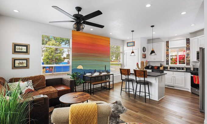 Santa Ana Heights House | Across from Sportspark Central AC Racketball