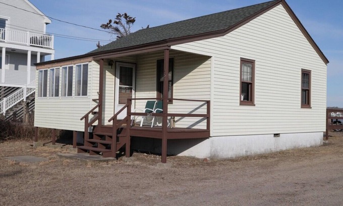 Westerly House | Across from the Beach with Beach Pass