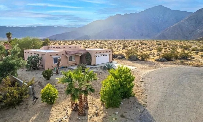 Borrego Springs House | Adobe House Nestled along San Ysidro Mountains - Coming Soon.