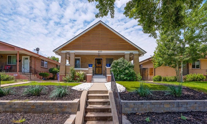 Sunnyside Condo | Adorable Apt in the Heart of LoHi Grill, W/D, Yard