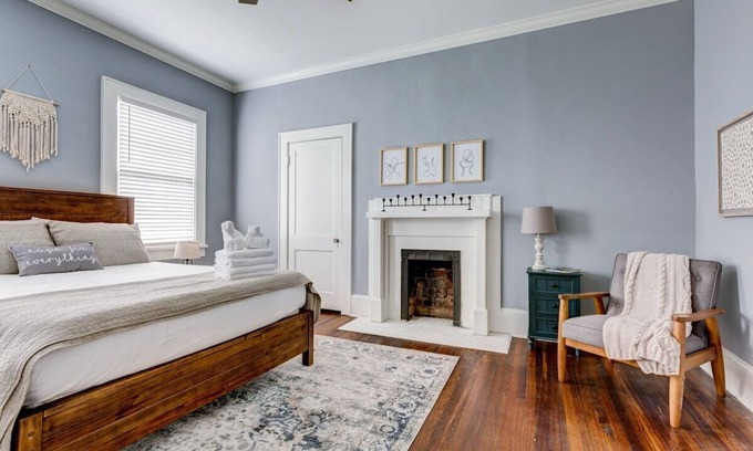 Cherry House | Adorable Home - Southern Charm - Excellent Location