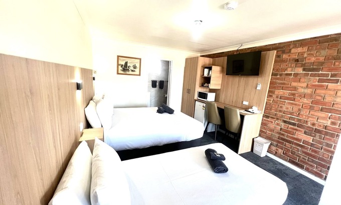 Forbes Hotel | Adrian Motel